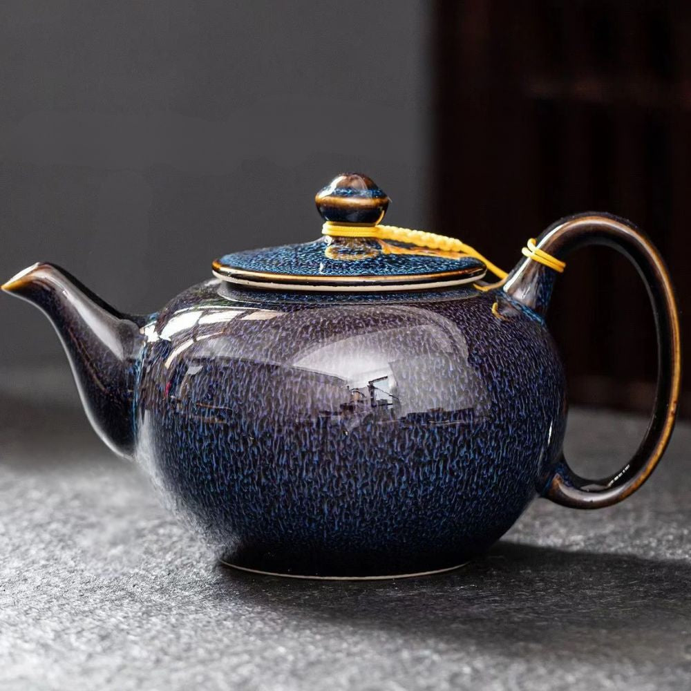 Théière en porcelaine émaillée étoilée