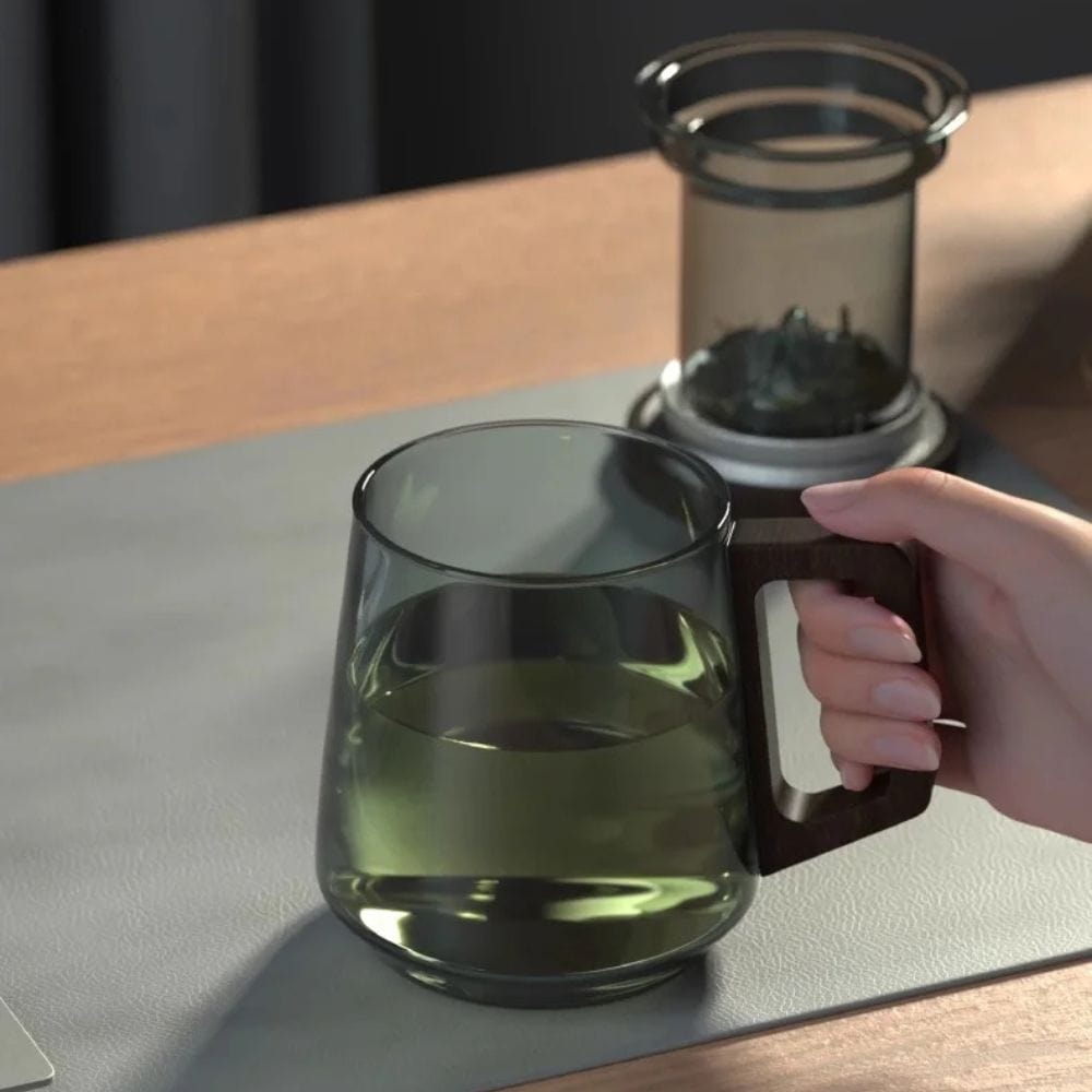Tasse à thé 525 ml en verre borosilicate anse bois & filtre intégré