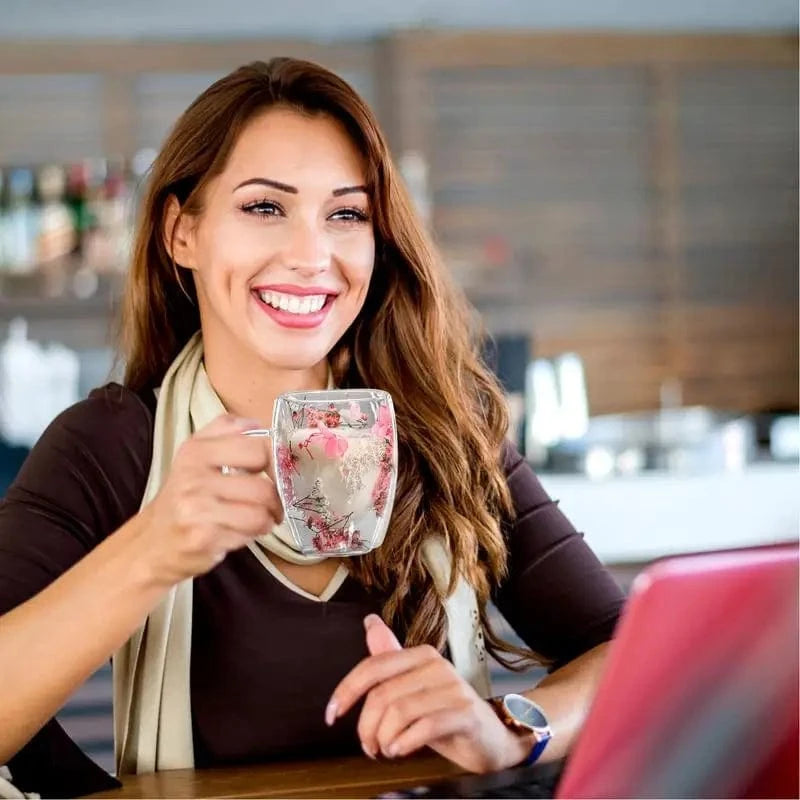 Tasse à thé double paroi en verre avec poignée & fleur séchée 350 ml