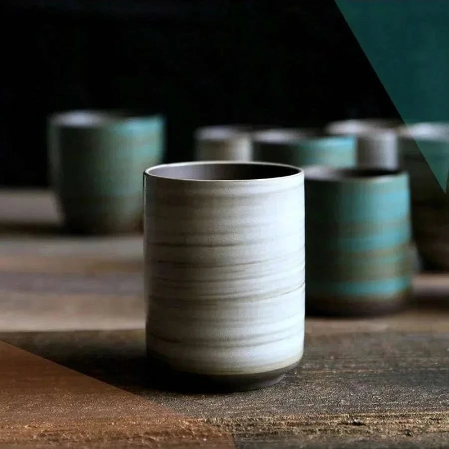 Teetasse aus handbemaltem Craquelé-Steinzeug im Vintage-Zen-Stil