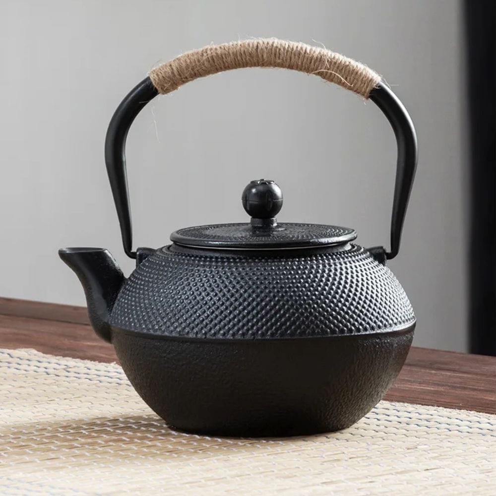 Théière en fonte 900 ml compatible feu direct