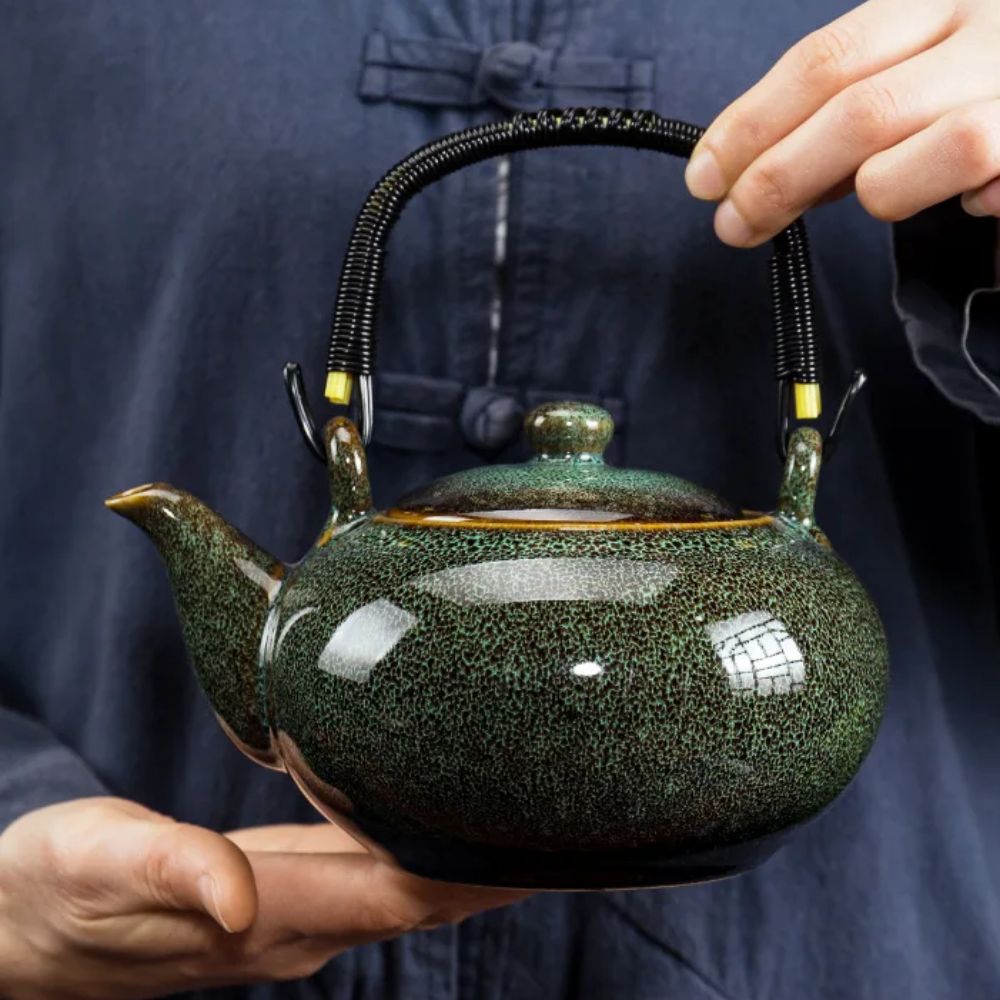 Théière en céramique Tianmu glaçure brillante anse levier