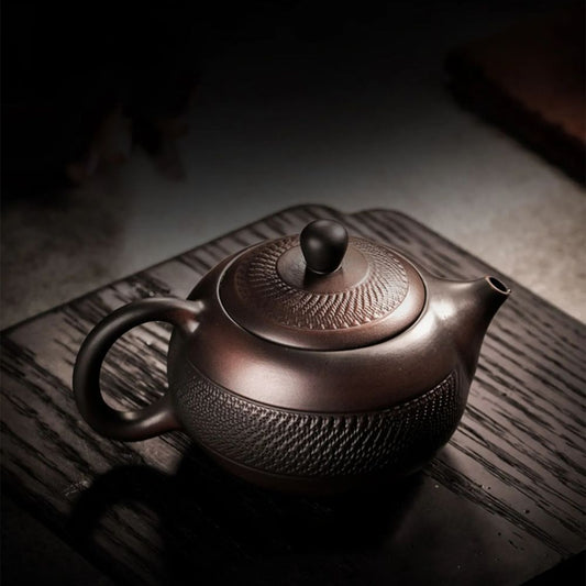 Théière artisanale en poterie violette de Jianshui pour Gong Fu Cha