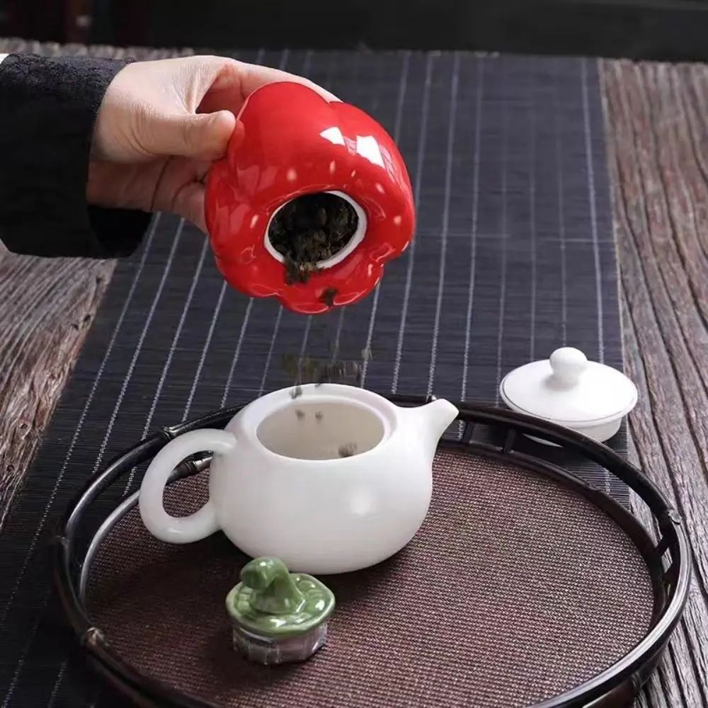 Boîte à thé en céramique forme piment ou fraise