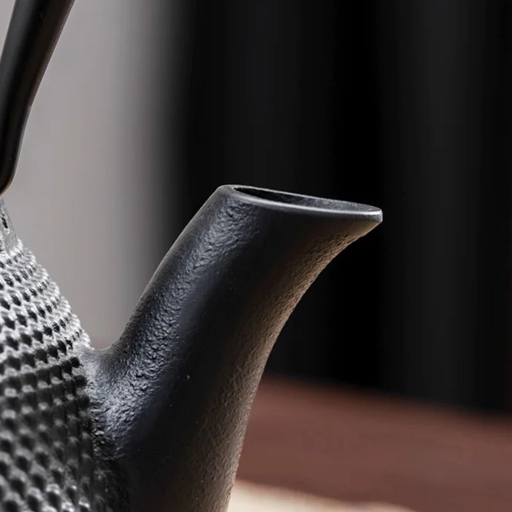 Théière en fonte traditionnelle