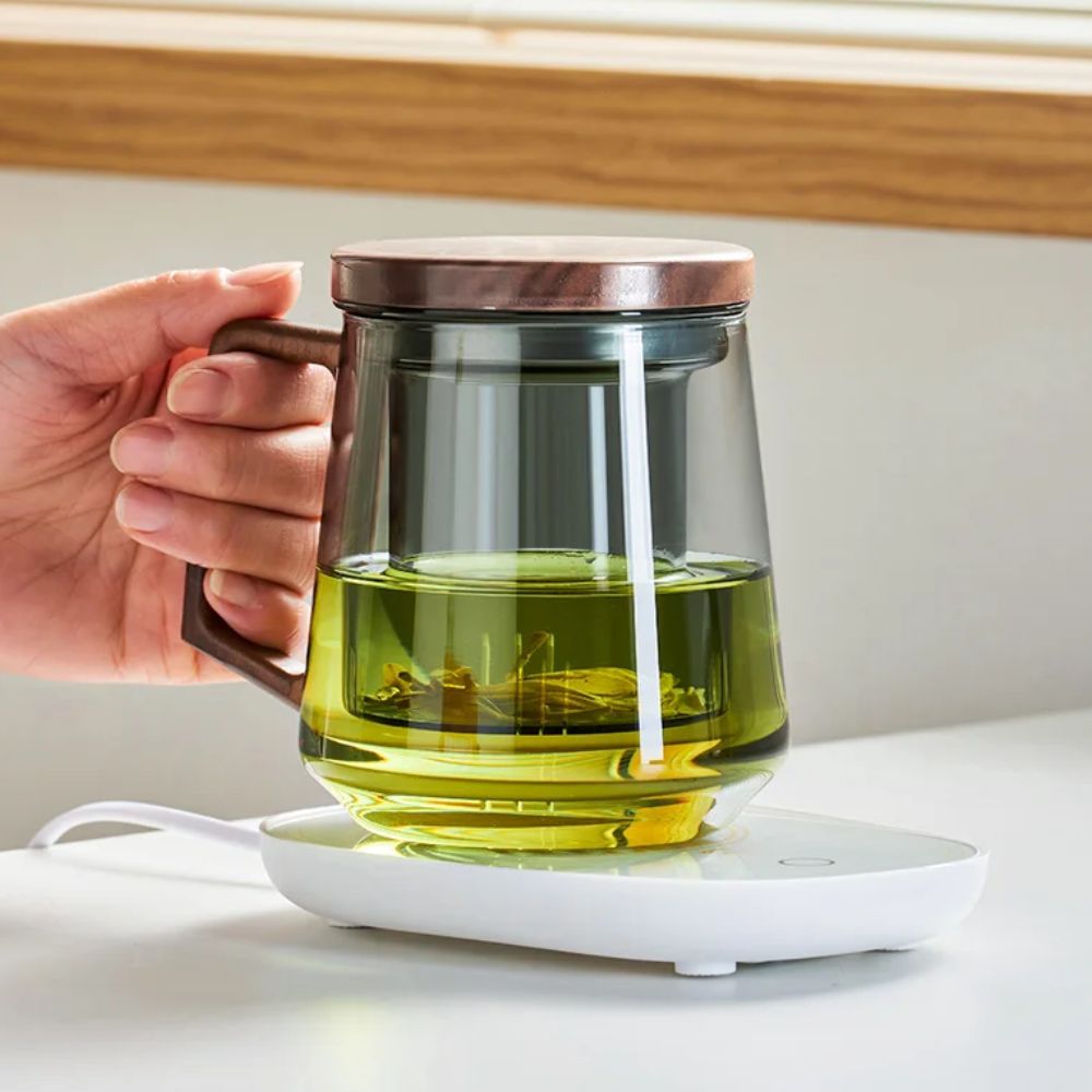 Tasse à thé en verre avec poignée bois