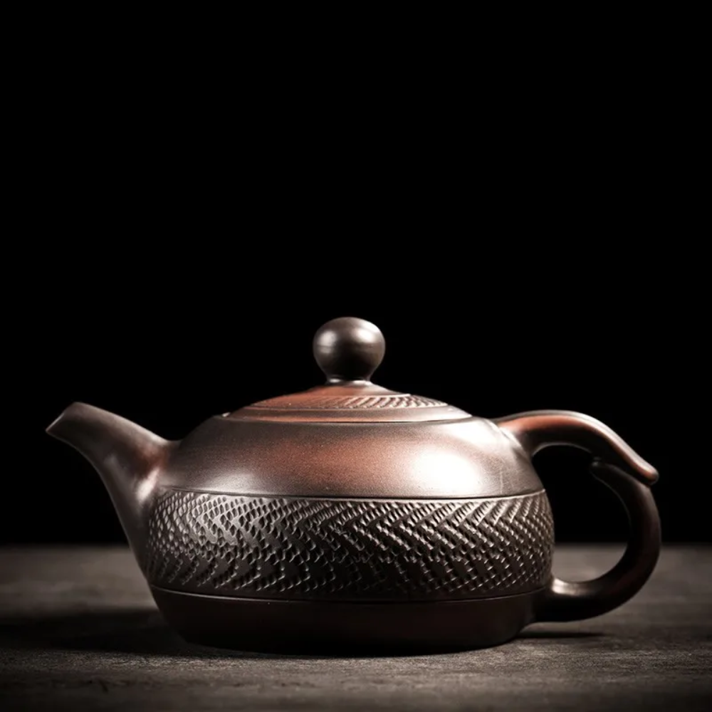 Théière artisanale en poterie violette de Jianshui pour Gong Fu Cha