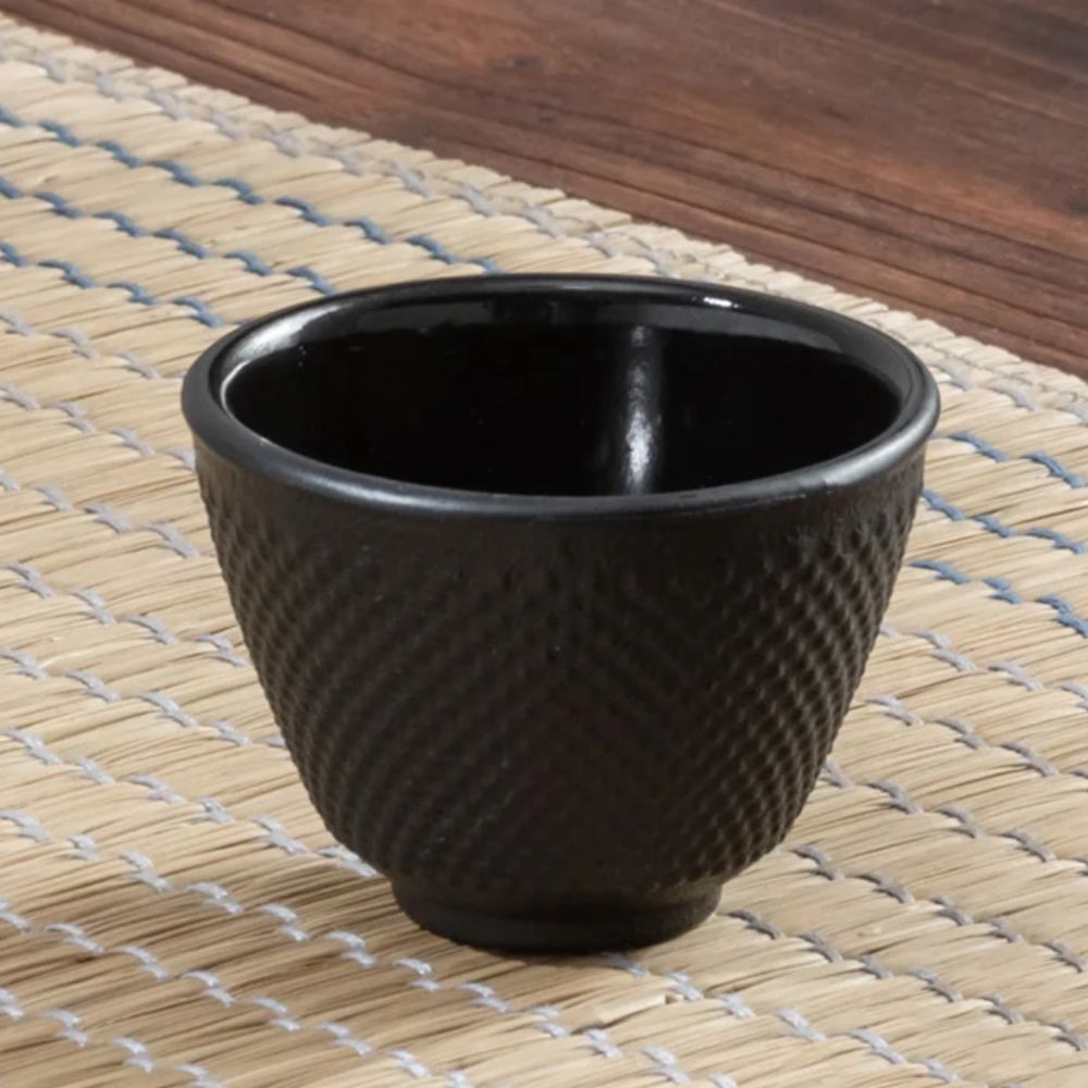 Théière en fonte traditionnelle