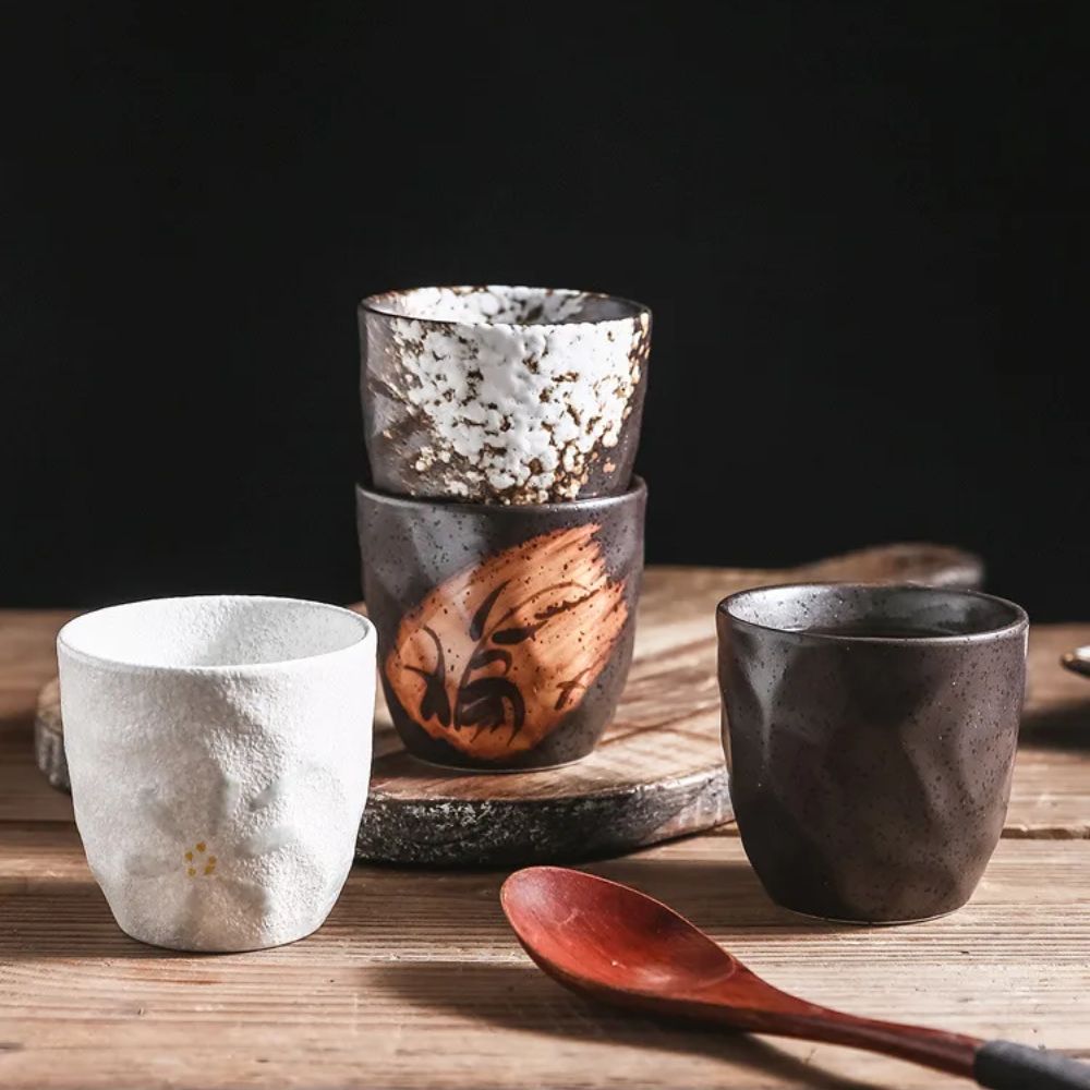 Tasse à thé japonaise en céramique florale