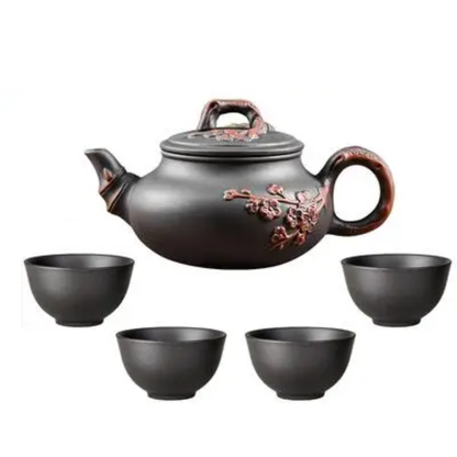 Théière en argile violette gravée