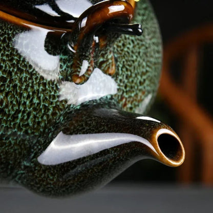 Théière en céramique design épuré pour infusions fleuries