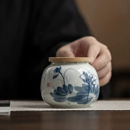 Boîte à thé en céramique bleue décor florale peinte à la main