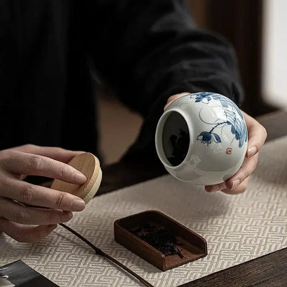 Boîte à thé en céramique bleue décor florale peinte à la main