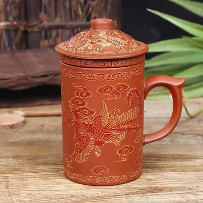 Tasse à thé artisanal en argile pourpre avec couvercle & infuseur 360 ml