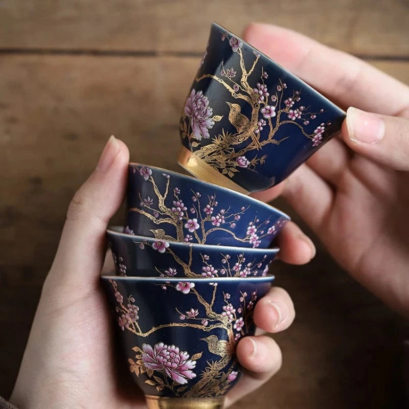 Tasse à thé bleue dorée peinte à la main 70 ml