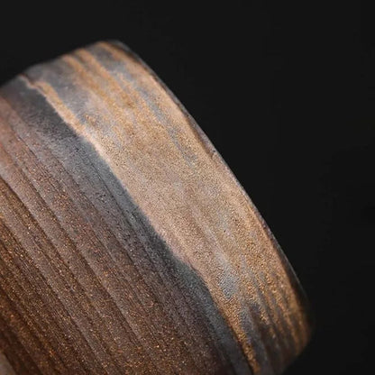 Tasse à thé japonaise en céramique style artisanal pigmenté