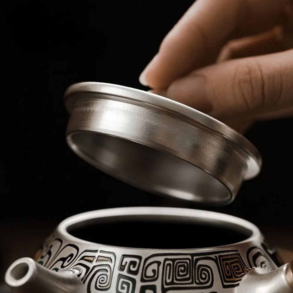 Théière artisanale en argent pur 999 300 ml avec manche latéral