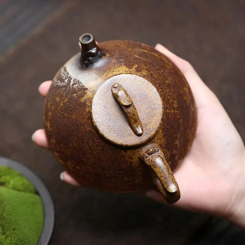 Théière en argile violette 160 ml faite à la main