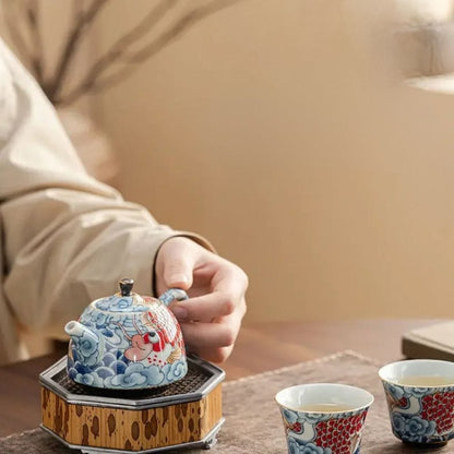 Théière en porcelaine décor sous glaçure 120 ml avec infuseur