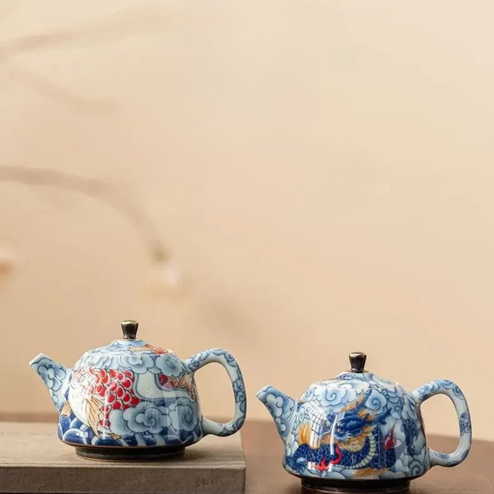 Théière en porcelaine décor sous glaçure 120 ml avec infuseur