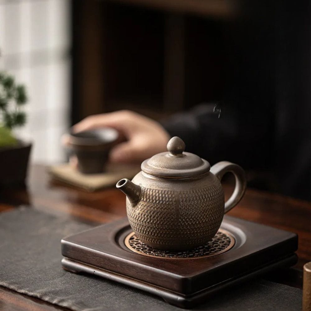 Théière japonaise en céramique émaillée 200 ml artisanale